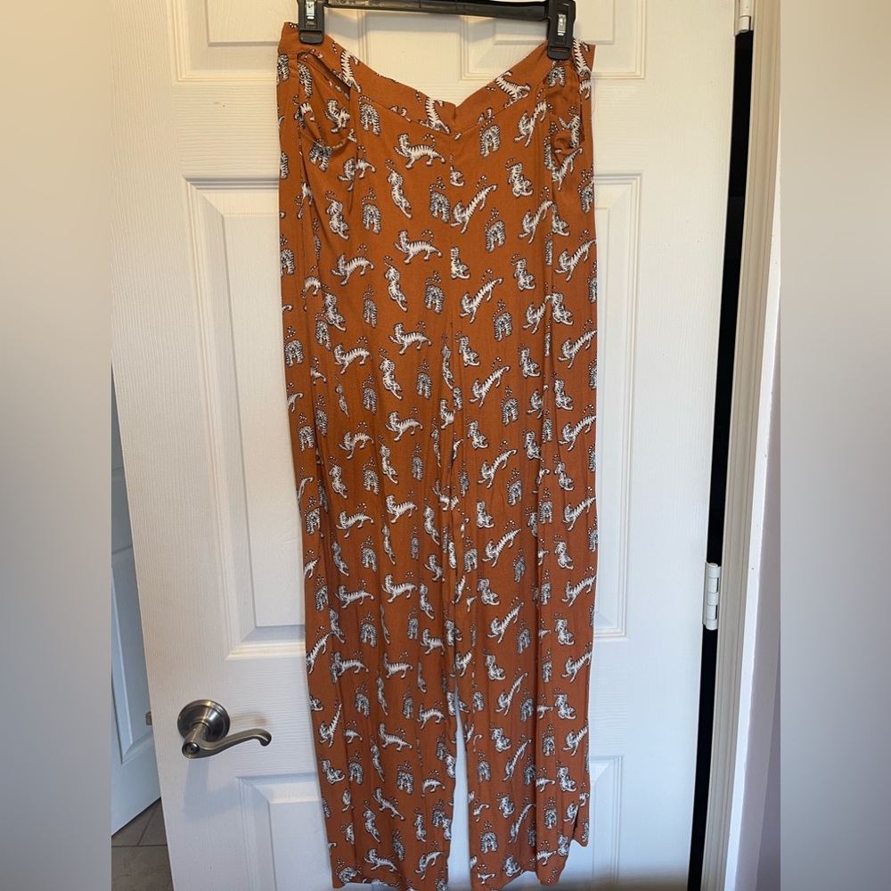 Forever 21 tiger pants size medium
